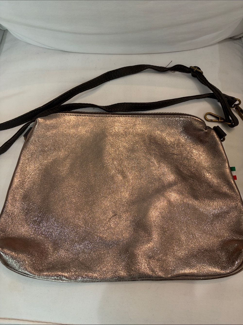 Vera Pelle Metallic Crossbody with Dark Strap